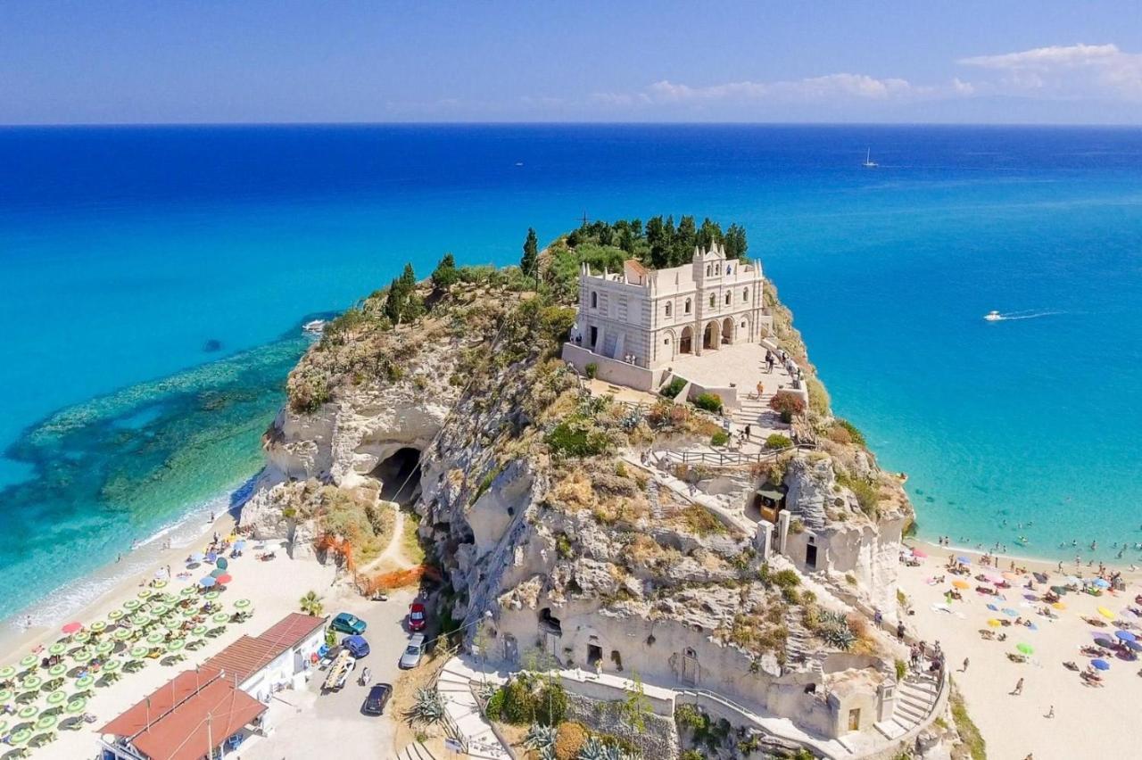 B&B Holiday Tropea Exterior photo